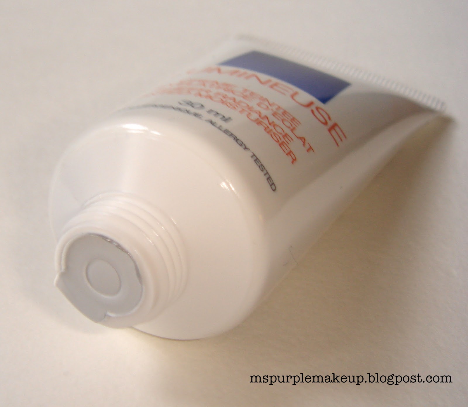 vichy lumineuse tinted moisturiser 02
